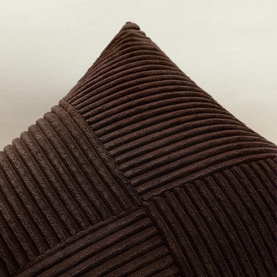 550x550-41001.jpg Unyqoos® Set van 2 Corduroy Kussenhoezen met Gestreept Patroon voor Sierkussens