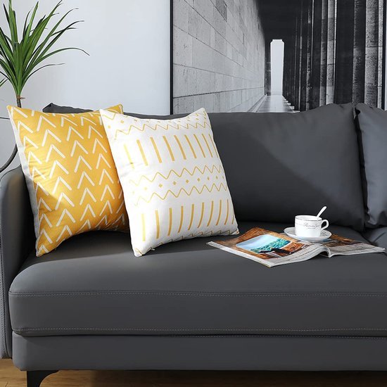 Unyqoos® Set van 4 decoratieve kussenhoezen met modern geometrisch ontwerp in linnen