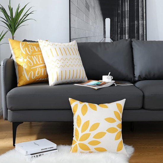 Unyqoos® Set van 4 decoratieve kussenhoezen met modern geometrisch ontwerp in linnen