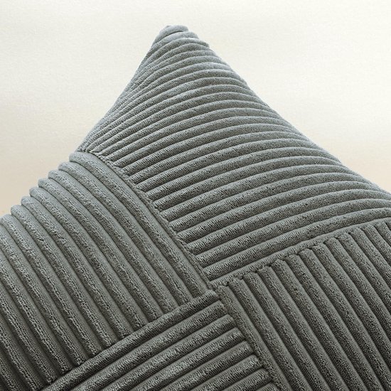 550x550-41135.jpg Unyqoos® Set van 2 Gestreepte Corduroy Kussenslopen voor Stijlvolle Woondecoratie