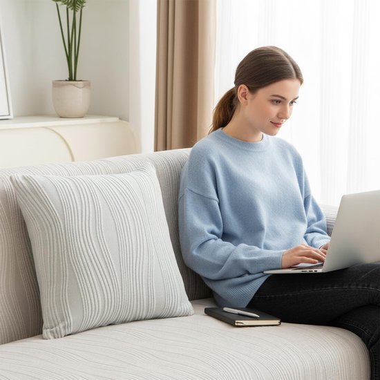 550x550-41200.jpg Unyqoos® Set van 2 decoratieve kussenhoezen van zacht pluche met ritssluiting 45x45 cm