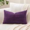 550x550-41268.jpg Unyqoos® Zachte paarse kussensloop van corduroy met elegant gestreept ontwerp