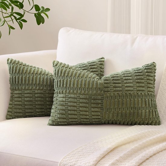 Unyqoos® Set van 2 decoratieve kussenslopen in zacht corduroy met gestreept patroon