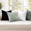 550x550-41445.jpg Unyqoos® Set van 4 Zwarte en Witte Gestreepte Corduroy Kussenslopen voor Woonkamer Decoratie