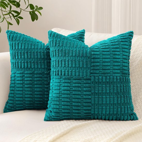 550x550-41467.jpg Unyqoos® Set van twee decoratieve corduroy kussenslopen met bohemian streepdesign