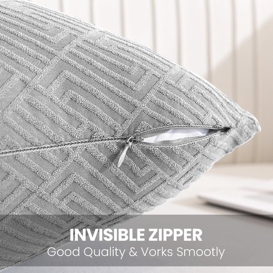 550x550-41536.jpg Unyqoos® Set van twee zilvergrijze kussenhoezen met geometrisch design en verborgen ritssluiting