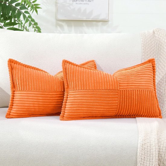 Unyqoos® Set van twee moderne corduroy kussenslopen in warme oranje tint voor elke kamer