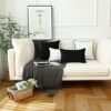 550x550-41650.jpg Unyqoos® Set van twee luxe kussenhoezen in zacht fluweel voor elegante decoratie