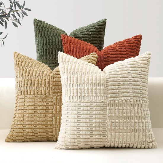 550x550-41653.jpg Unyqoos® Set van vier decoratieve corduroy kussenhoezen met gestreept patroon