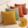 550x550-41981.jpg Unyqoos® Kleurrijke Ribfluweel Kussenhoezen Set van 4 in Patchwork Design voor Thuisdecoratie