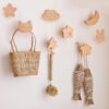 Unyqoos® Kinderkapstok Haken – Set van 8 – Cartoon Design – Zelfklevend & Spijkerbaar – Massief Hout – Wandhaken voor Kleding, Accessoires & Decor – Kindvriendelijk & Decoratief