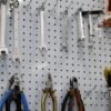 Unyqoos® Set van 30 Roestvrijstalen Ophanghaken voor Gatenwand in Garage of Werkplaats
