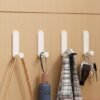 Unyqoos® Handige Zelfklevende Haken voor Handdoeken, Jassen, Sleutels en Meer - Set van 4 Stuks