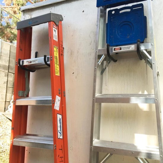 550x550-43847.jpg Unyqoos® Set van 9 stevige wandhaken voor zware lasten en ladderopslag in garage