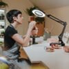 Unyqoos® Verstelbaar LED-vergrootglas met Klem voor Diverse Creatieve Toepassingen