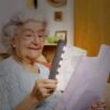 Unyqoos® Handzaam oplaadbaar vergrootglas met LED-licht voor comfortabel lezen