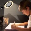 Unyqoos® Dimbare LED Bureaulamp met Vergrootglas en Klem voor Diverse Toepassingen