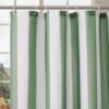Unyqoos® Retro gestreepte badkamergordijn in saliegroen voor een frisse uitstraling