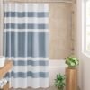 Unyqoos® Stijlvol blauw gestreept douchegordijn met vochtregulatie van 183x183 cm