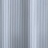 550x550-8360.jpg Unyqoos® Blauwe douchegordijn met tijdloze strepen voor een frisse badkamerlook