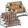 Unyqoos ® Verstelbaar Kruidenrek met Vier Lagen voor Keuken en Voorraadkast Organisatie in Modern Zwart Ontwerp