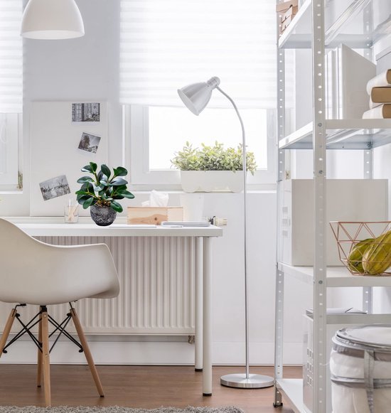 Unyqoos® Decoratieve groene plant in stevige pot voor binnen en overdekte buitenruimtes