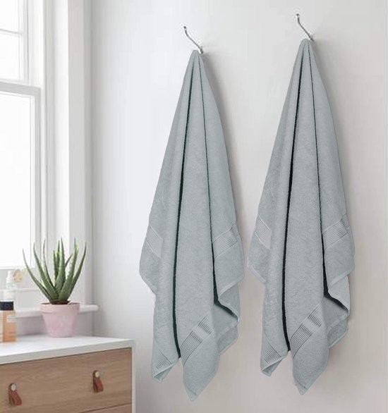 550x586-14.jpg Unyqoos® Set van Twee Luxe Extra Grote Badhanddoeken, 100 x 150 cm, Ultra Absorberend en Sneldrogend