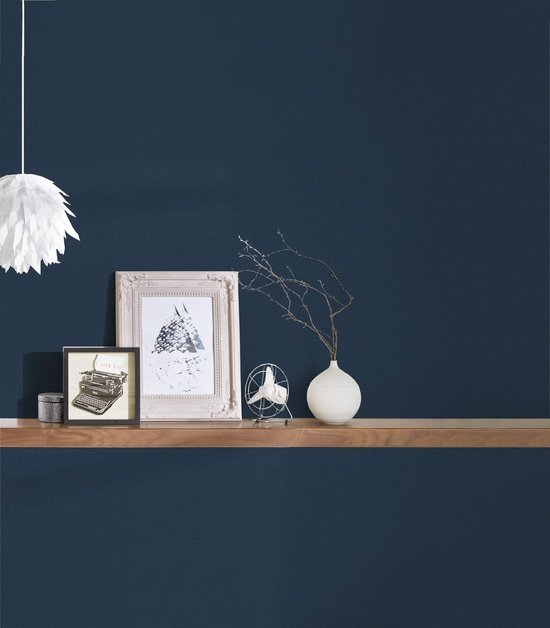 550x628-12.jpg Unyqoos® Stijlvol blauw vliesbehang met lichte structuur voor elke woonruimte