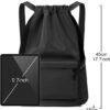 550x656-30.jpg Unyqoos® Ruime en Waterdichte Sporttas met Trekkoord en Reflecterende Details voor Veiligheid en Gemak