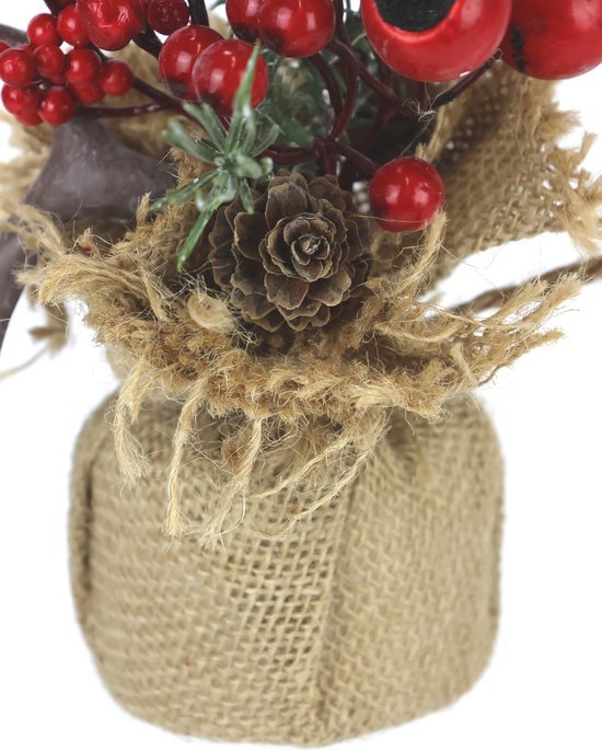 550x686-10.jpg Unyqoos® Set van twee winterse bloemstukken met bessen en gewei in jute pot
