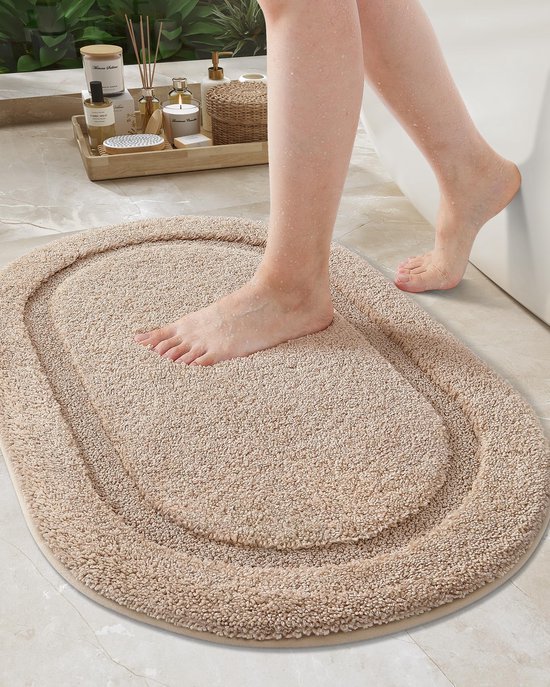 Unyqoos® Zachte en Absorberende Badmat voor Douche en Badkamer - Beige, Antislip, Wasbaar, 61 x 110 cm