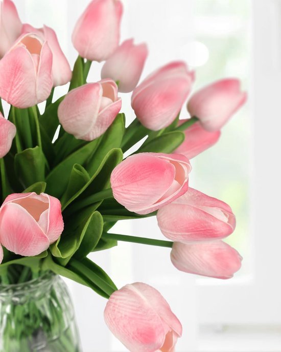 550x687-168.jpg Unyqoos® Set van 15 Kunsttulpen met Keramische Vaas voor Decoratie en Sfeer