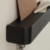 550x687-250.jpg Unyqoos® Minimalistisch sleutelrek met plank en onopvallend design voor de hal