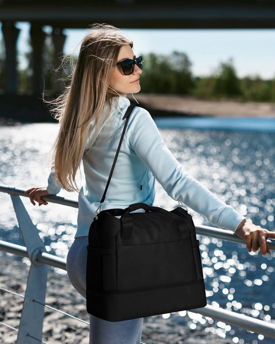 550x687-264.jpg Unyqoos® Stijlvolle en ruime reisrugzak met schoenenvak en toilettas voor dames