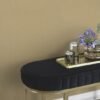 Unyqoos® Glanzrijke gouden vliesbehangrol met structuur voor elk interieur