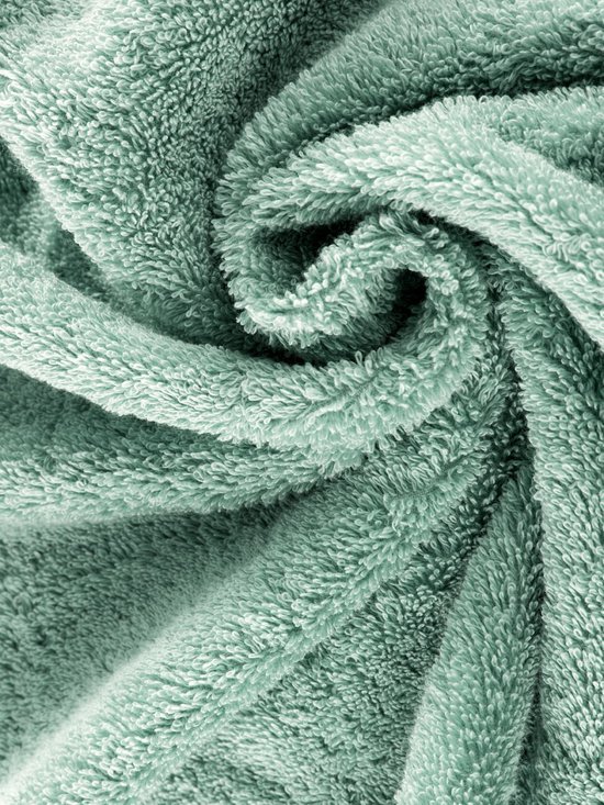 550x733-113.jpg Unyqoos® Luxueuze Set van 2 Grote Zachte Douchehanddoeken van Natuurlijk Katoen in Mintkleur