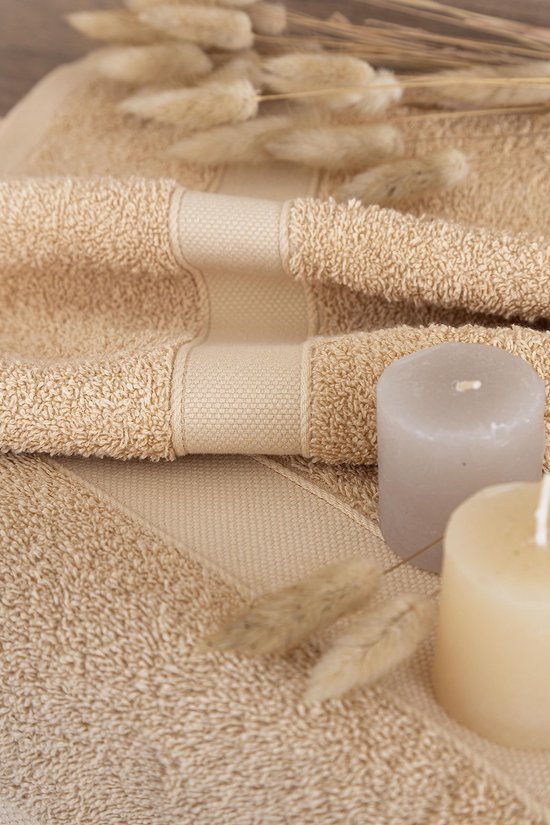 Unyqoos® Buitengewoon Zachte en Snel Drogen Douchelaken Set van 2 Stuks, 100% Katoen, 550 g/m², Beige