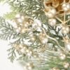 Unyqoos® Kersttafeldecoratie met kunstconiferen en natuurlijke elementen in jute pot