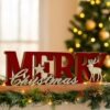 Unyqoos® Feestelijke houten kerstdecoratie met rode en gouden letters en rendier