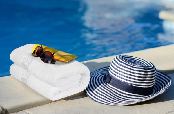 Unyqoos® Extra Grote Luxe Badhanddoeken Set van 2 met Ophanglussen, Super Zacht en Absorberend Katoen