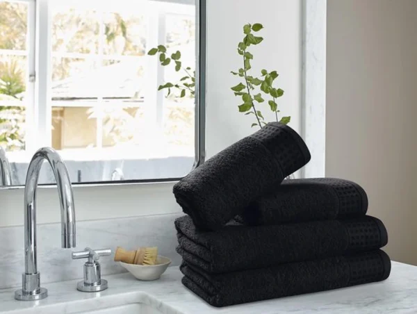 Unyqoos® Zachte Luxe Set van 4 Katoenen Handdoeken voor Comfort en Stijl in Zwart