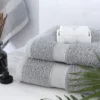 Unyqoos® Zacht en Hoogwaardig 2-delige Set Douchehanddoeken van 100% Katoen voor Optimale Absorptie