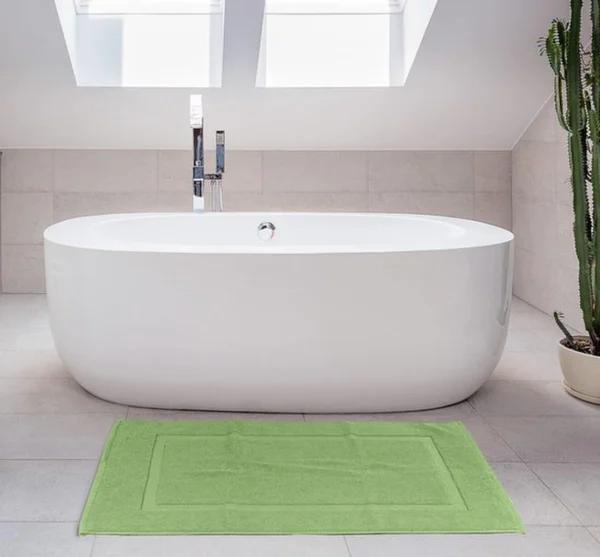 Unyqoos® Deluxe Set van Twee Zachte en Absorberende Badmatten in Salie-Groen Katoen