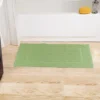 Unyqoos® Deluxe Set van Twee Zachte en Absorberende Badmatten in Salie-Groen Katoen