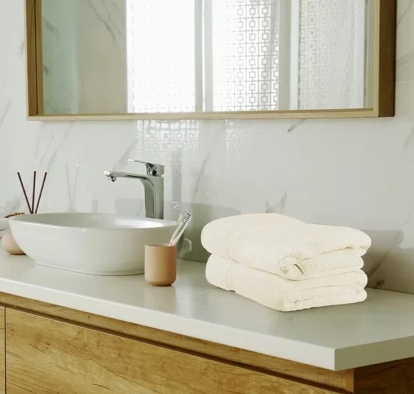 Unyqoos® Luxueuze 8-delige Handdoekenset voor Spa, Fitness en Thuisgebruik in Ivoor