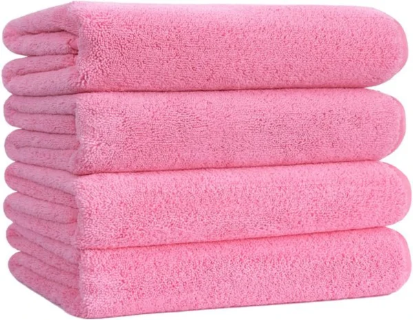 Unyqoos® Zachtroze Set van Vier Luxe Microvezel Handdoeken voor Sneldrogend Comfort en Zacht Huidgevoel