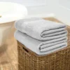 Unyqoos® Extra Grote Luxe Badhanddoekenset van 2 Stuks met Sneldrogende Eigenschappen in Lichtgrijs
