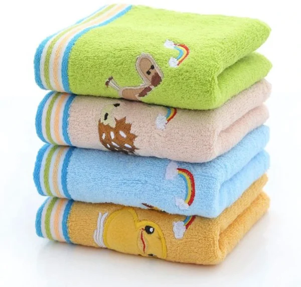 Unyqoos ® Set van Vier Zachte Kinderhanddoeken met Cartoon Borduurwerk voor Kinderen