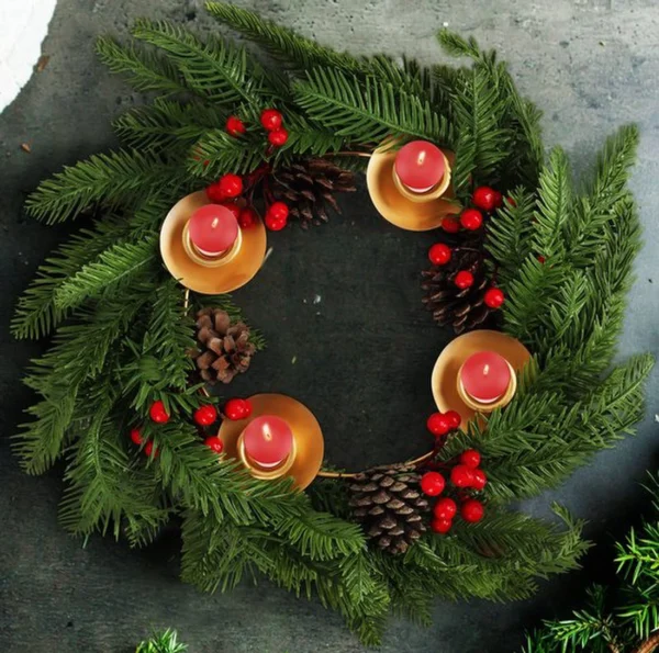 Unyqoos ® Kerst Adventskrans Met Realistische Decoraties Voor Feestelijke Tafeldecoratie