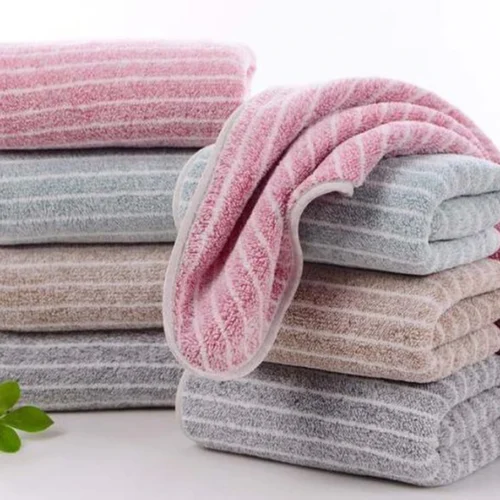 Unyqoos ® Luxueuze Handdoekenset van Fluweelzachte Stof voor Optimaal Comfort en Stijl